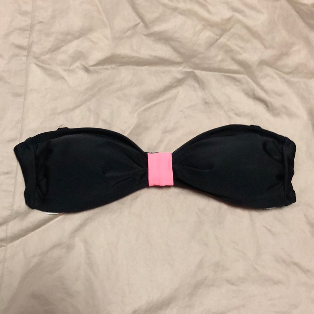 Strapless bikini top